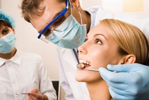 Удаление зубов в МЦ «Оксфорд Медикал Черновцы»